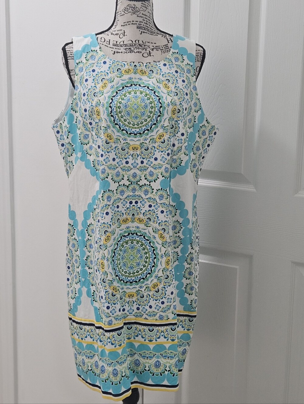 London Times Sleeveless Turquoise Medallion Print Shift Dress Sz 16